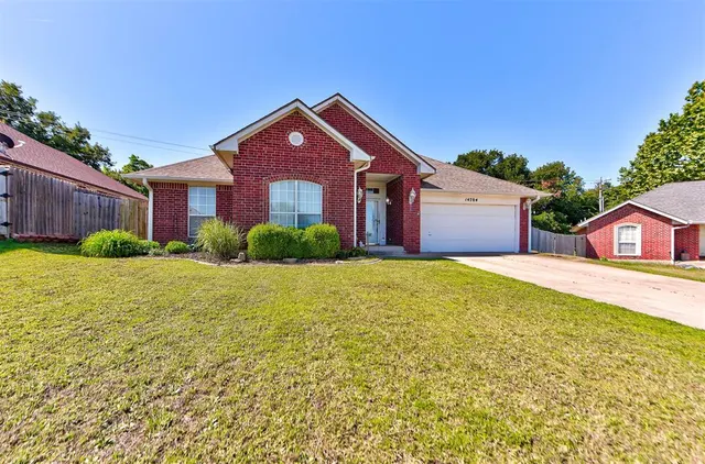 Photo 2 — 14704 Choctaw Trail, Choctaw, OK 73020