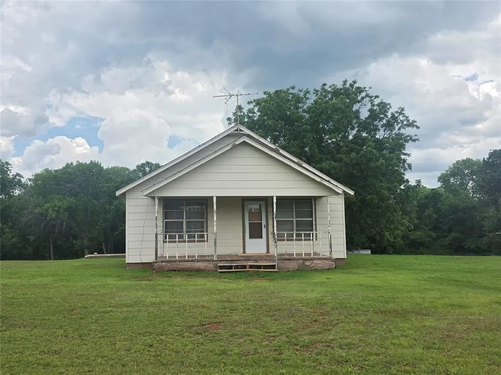 Photo 2 — 21078 Fir Lane, Purcell, OK 73080
