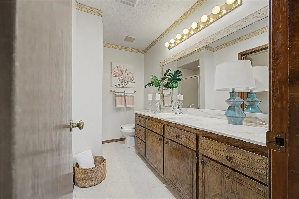 Photo 16 — 4712 Cypress Court, Oklahoma City, OK 73162