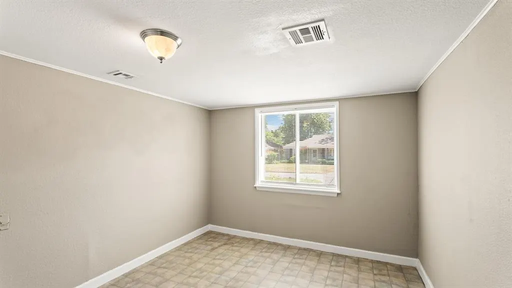 Photo 14 — 3229 NW 44th Street, Oklahoma City, OK 73112