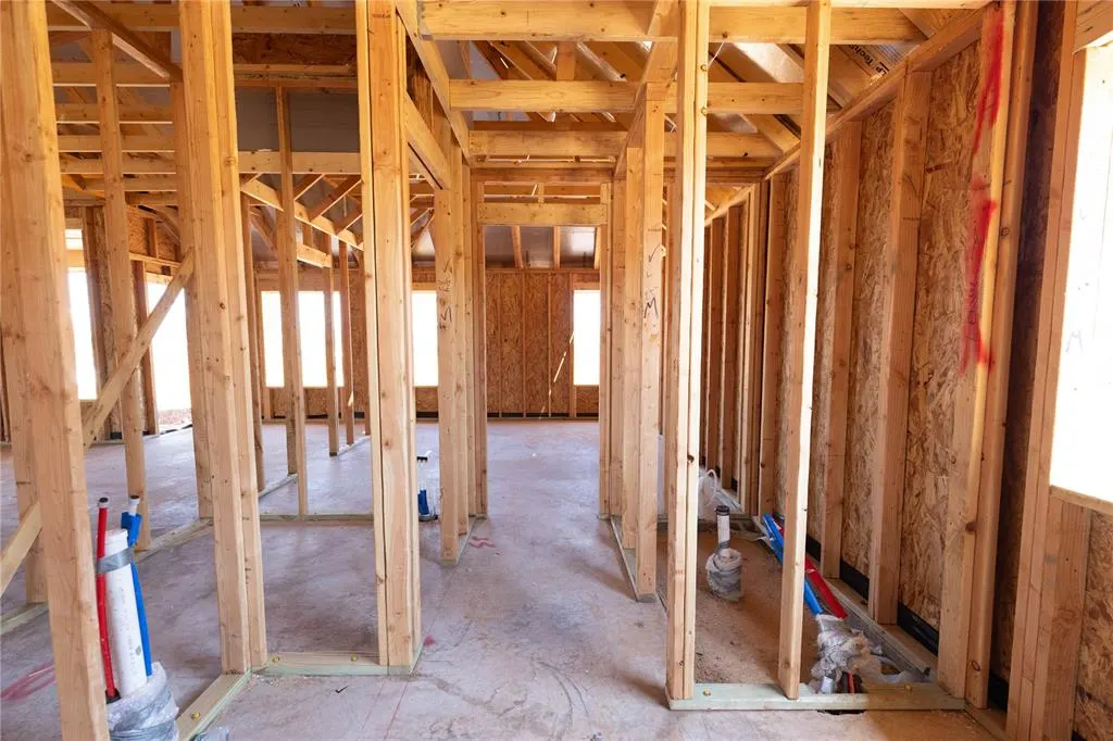 Photo 2 — 9317 NW 87th Street, Yukon, OK 73099