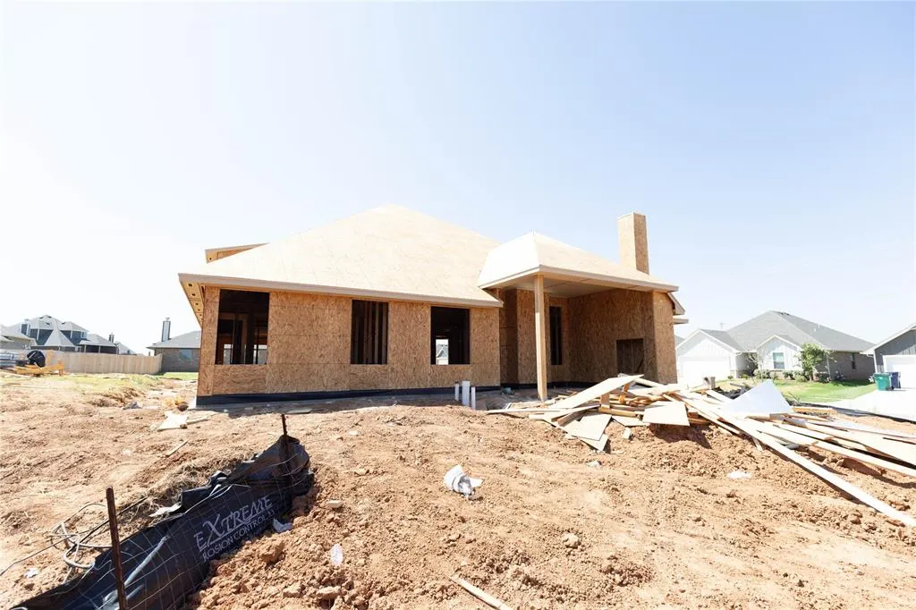 Photo 9 — 9317 NW 87th Street, Yukon, OK 73099