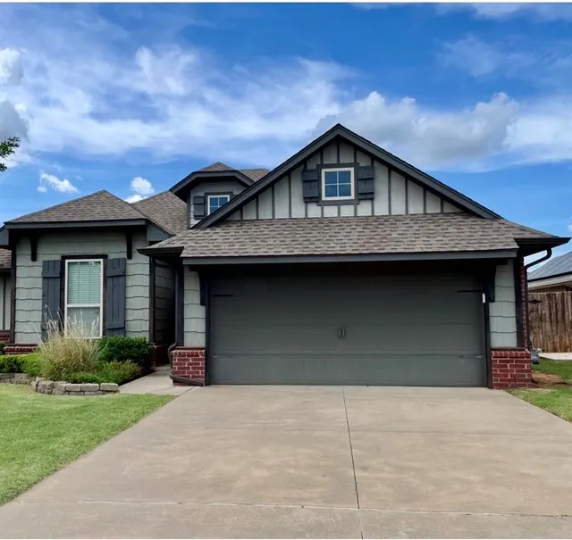 Front exterior — 8109 NW 160th Terrace, Edmond, OK 73013
