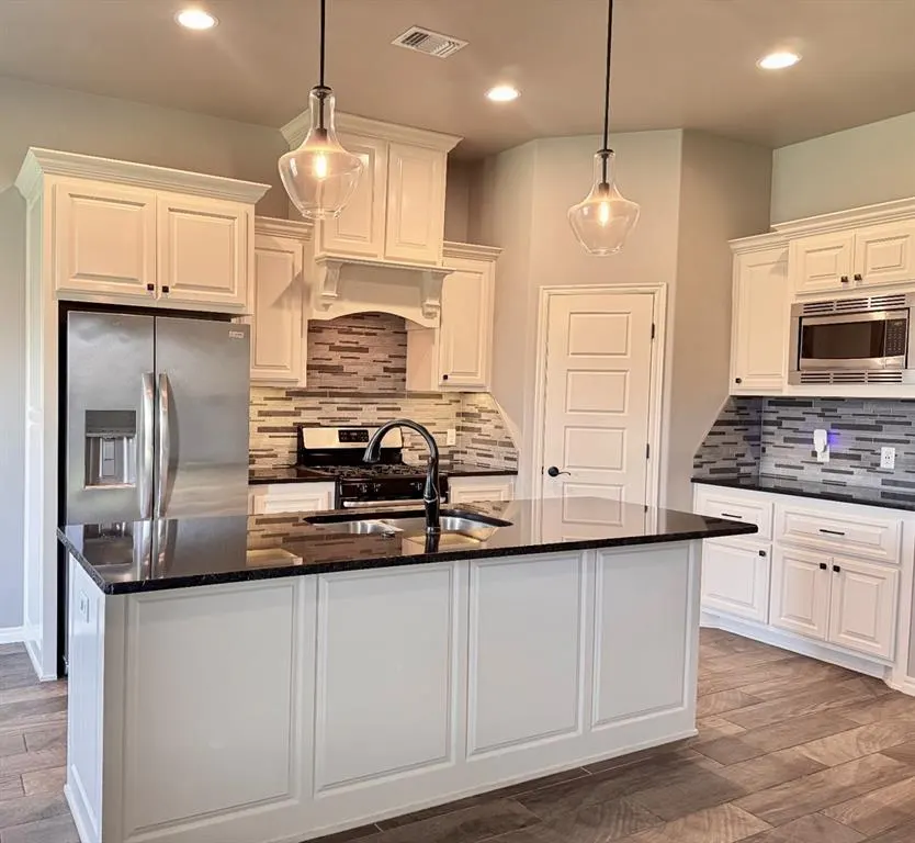 Photo 5 — 8109 NW 160th Terrace, Edmond, OK 73013