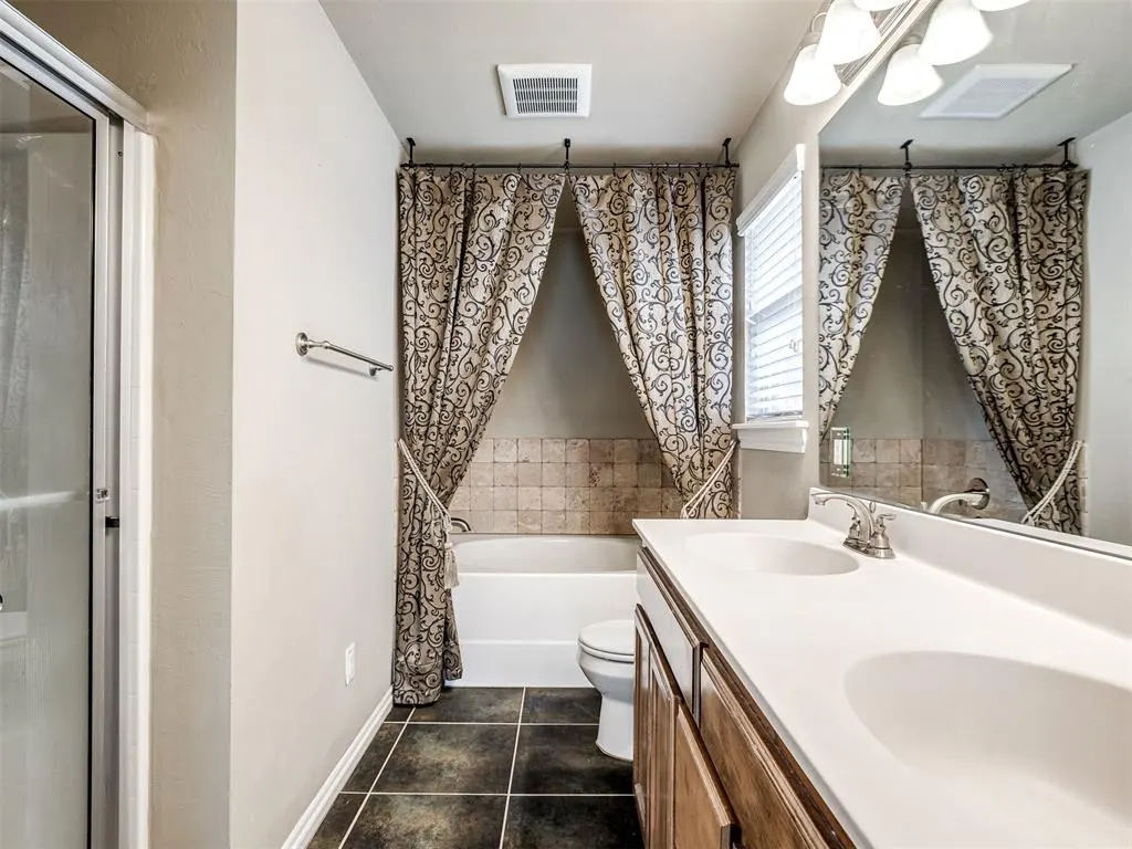 Photo 31 — 9609 SW 18th Street, Oklahoma City, OK 73128