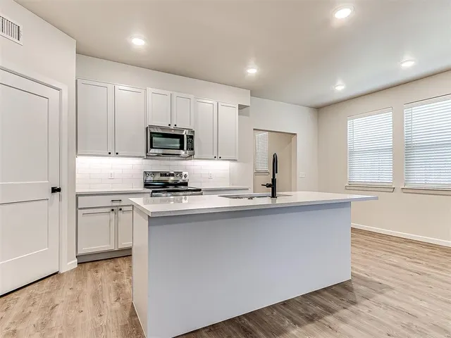 Photo 6 — 1302 NW 22nd Street, Oklahoma City, OK 73106