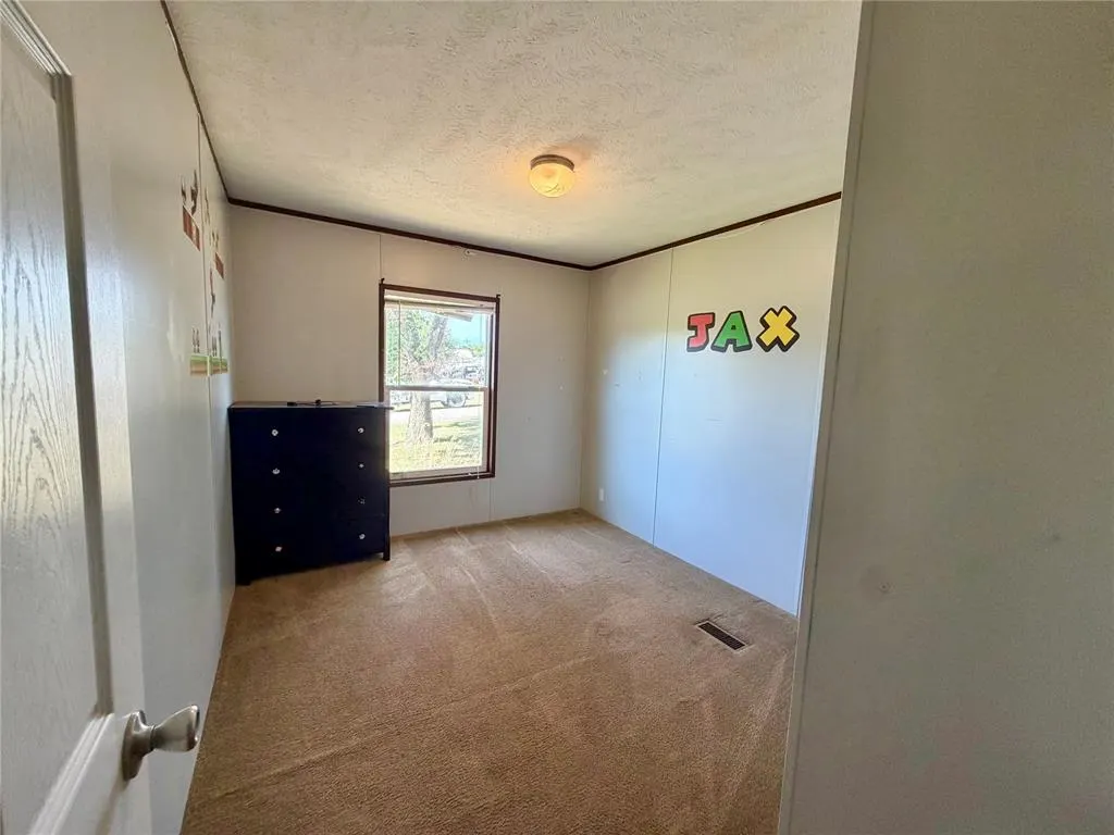 Photo 18 — 902 Banks Street, Hammon, OK 73650