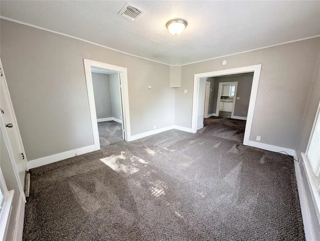 Photo 3 — 911 NW 98th Street, Oklahoma City, OK 73114