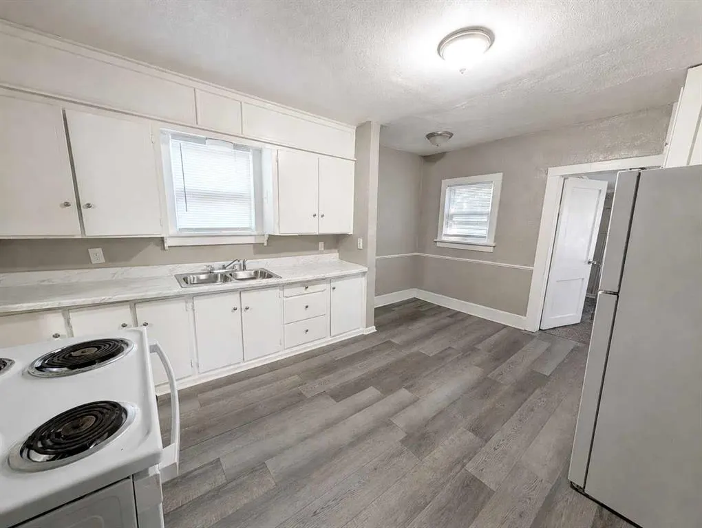 Photo 6 — 911 NW 98th Street, Oklahoma City, OK 73114