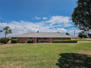 Sold home at 1003 N Oak