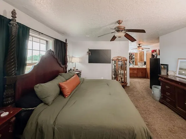 Photo 5 — 1003 N Oak, Hinton, OK 73047