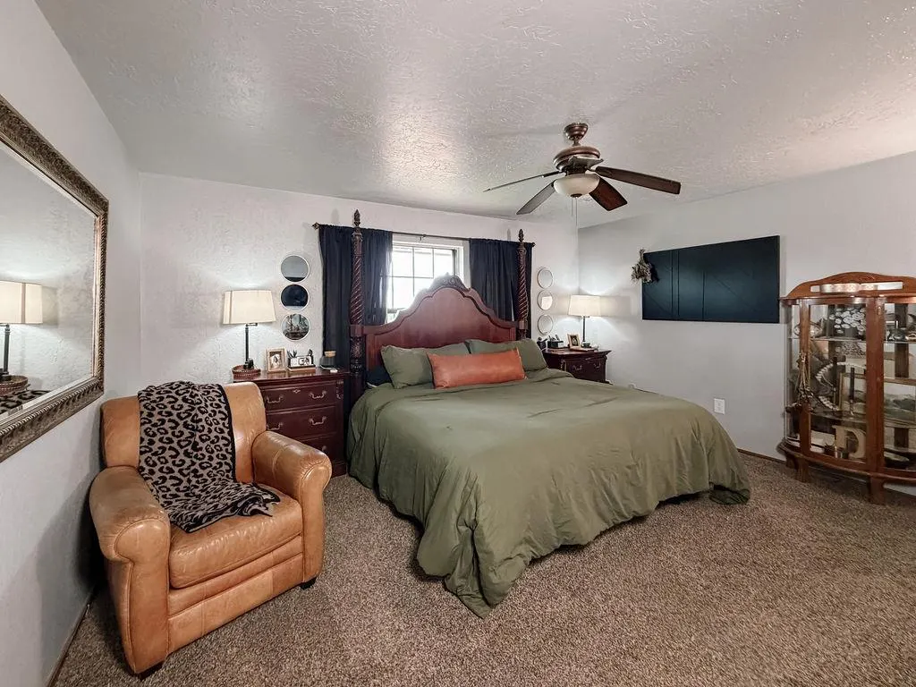 Photo 6 — 1003 N Oak, Hinton, OK 73047
