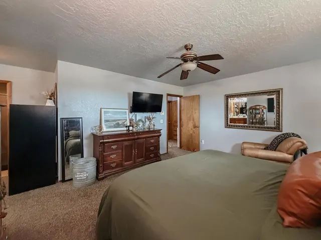 Photo 7 — 1003 N Oak, Hinton, OK 73047