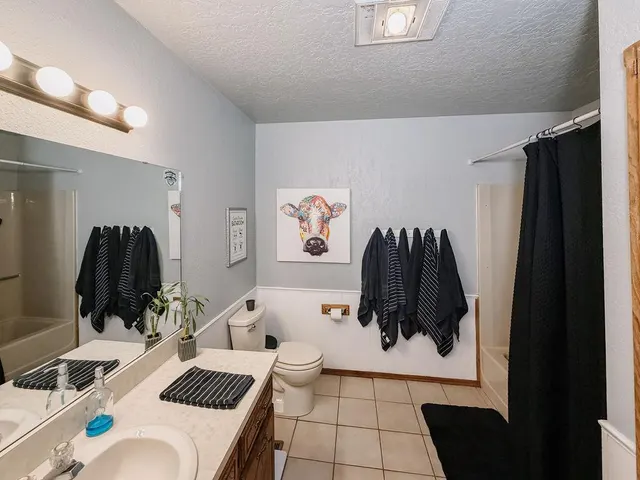 Photo 8 — 1003 N Oak, Hinton, OK 73047