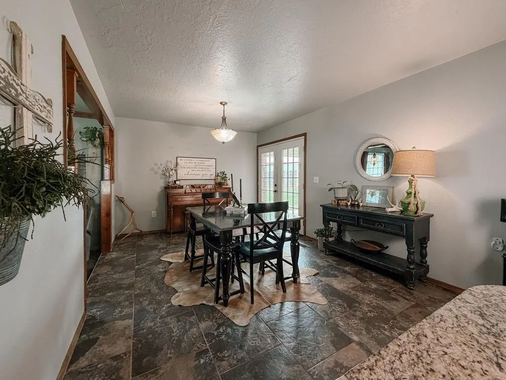 Photo 19 — 1003 N Oak, Hinton, OK 73047