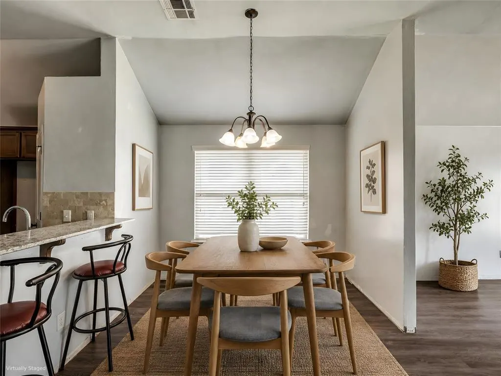 Photo 5 — 1225 Hickory Creek Drive, Yukon, OK 73099