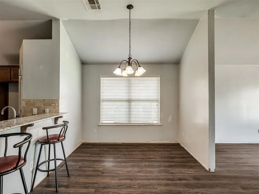 Photo 6 — 1225 Hickory Creek Drive, Yukon, OK 73099