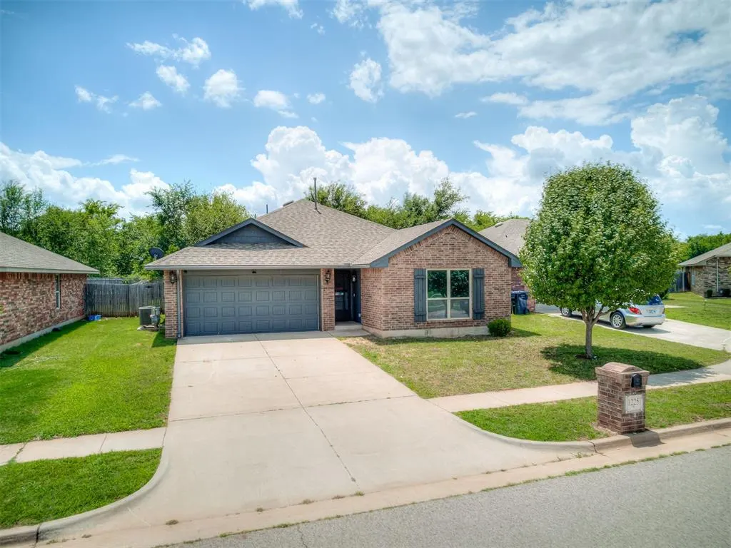 Photo 33 — 1225 Hickory Creek Drive, Yukon, OK 73099