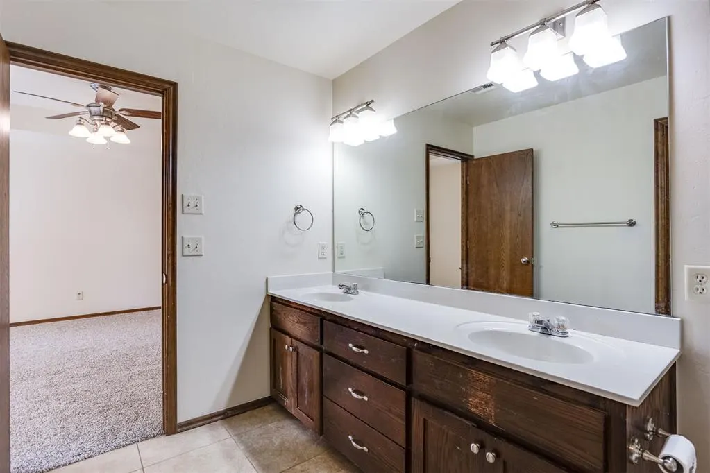 Photo 14 — 4109 Windgate West Road, Oklahoma City, OK 73179