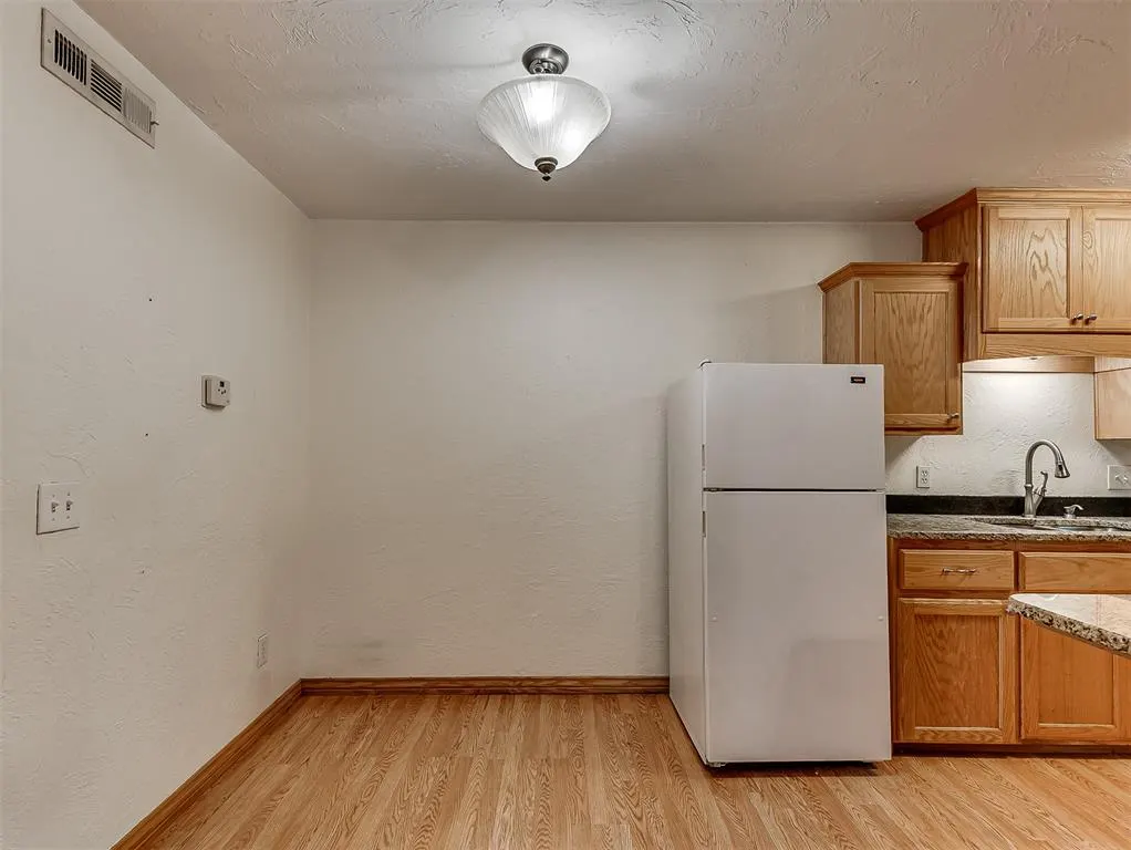 Photo 13 — 800 Cardinal Creek Boulevard C, Norman, OK 73072