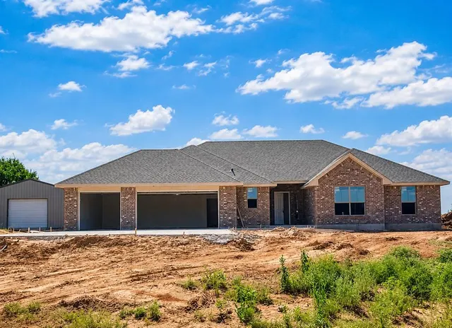 Front exterior — 1987 Twin Spires Trail, Blanchard, OK 73010