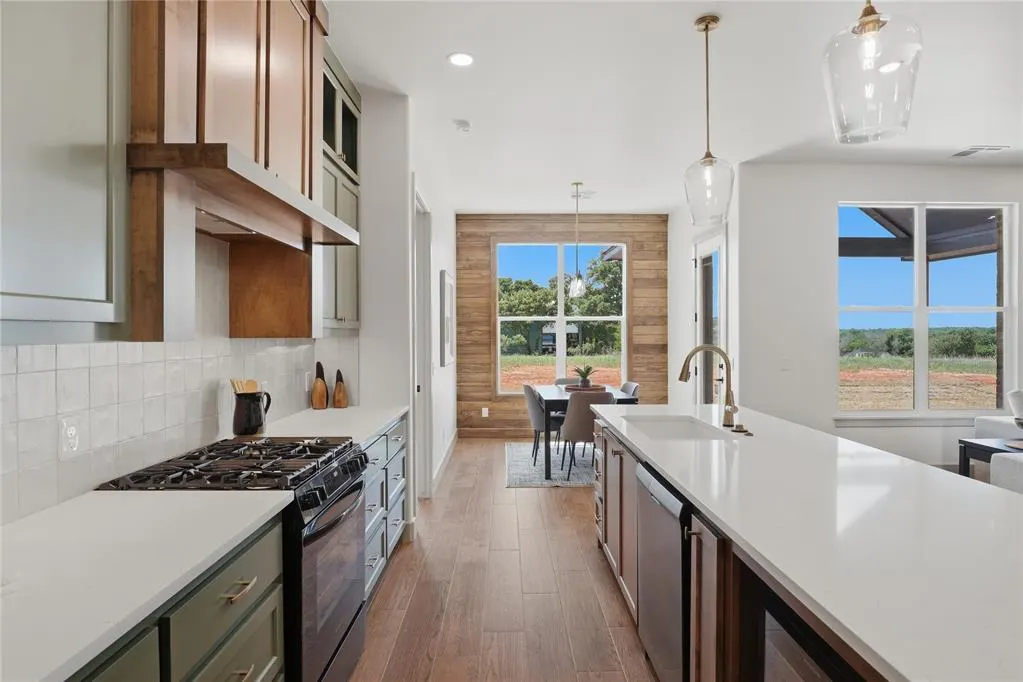 Photo 7 — 1240 Twin Oaks Dr, Blanchard, OK 73010