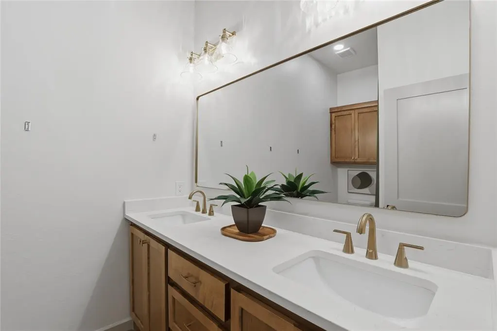 Photo 16 — 1240 Twin Oaks Dr, Blanchard, OK 73010