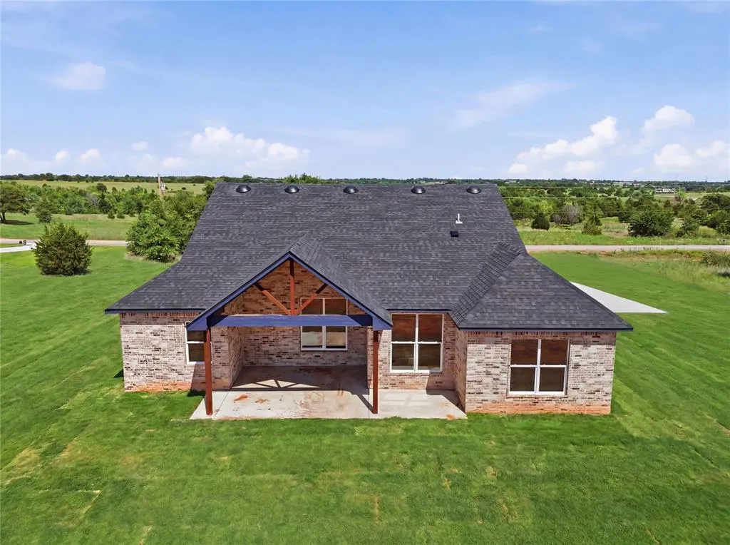 Photo 21 — 1240 Twin Oaks Dr, Blanchard, OK 73010