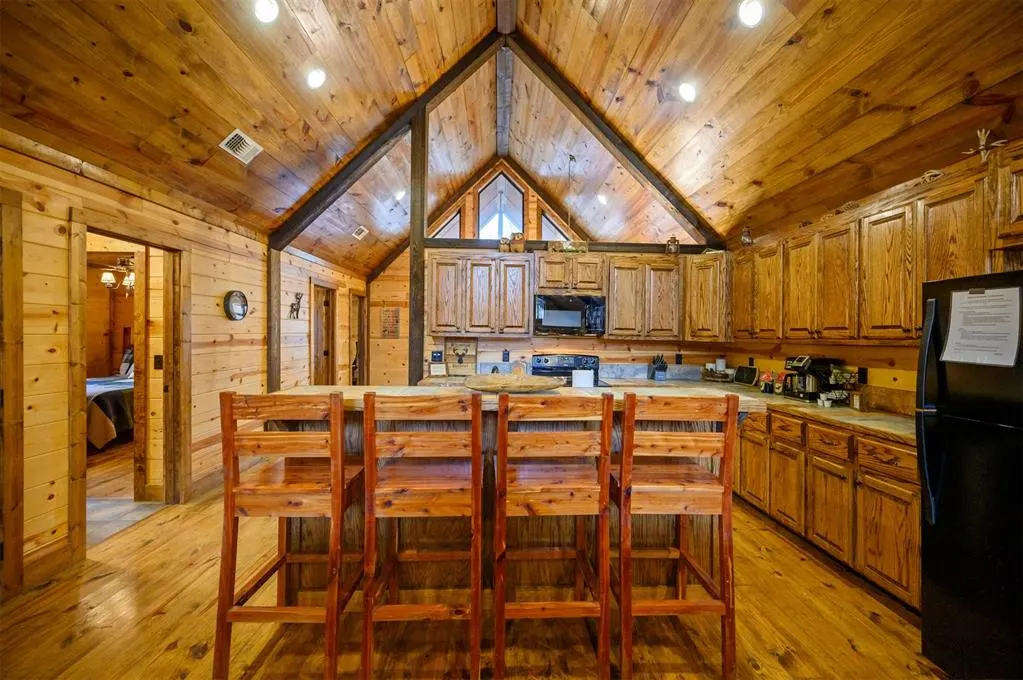 Photo 16 — 528 Timber Creek Trail, Broken Bow, OK 74728