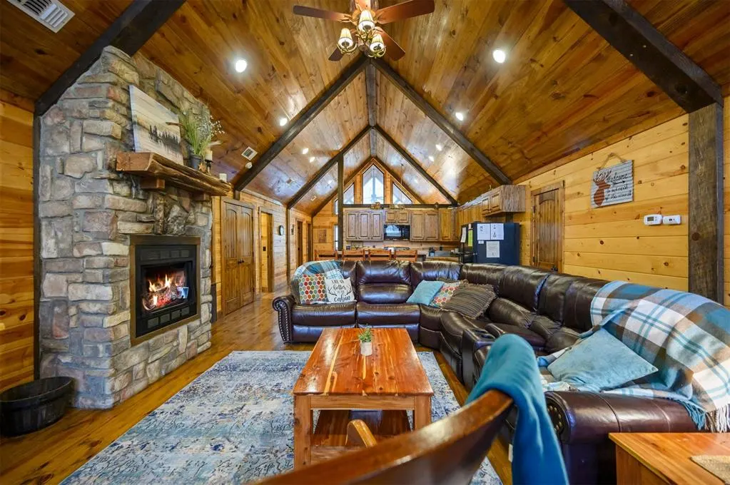 Photo 17 — 528 Timber Creek Trail, Broken Bow, OK 74728