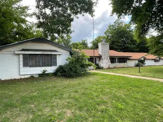 Sold home at 3609 Meadowbrook Drive