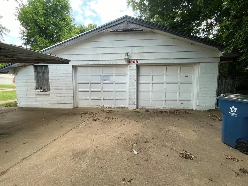 Photo 5 — 3609 Meadowbrook Drive, Midwest City, OK 73110