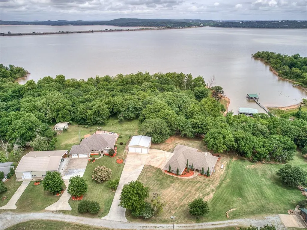 Photo 2 — 47 Falcon Nest Road, Eufaula, OK 74432