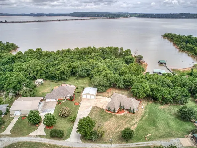 Photo 2 — 47 Falcon Nest Road, Eufaula, OK 74432