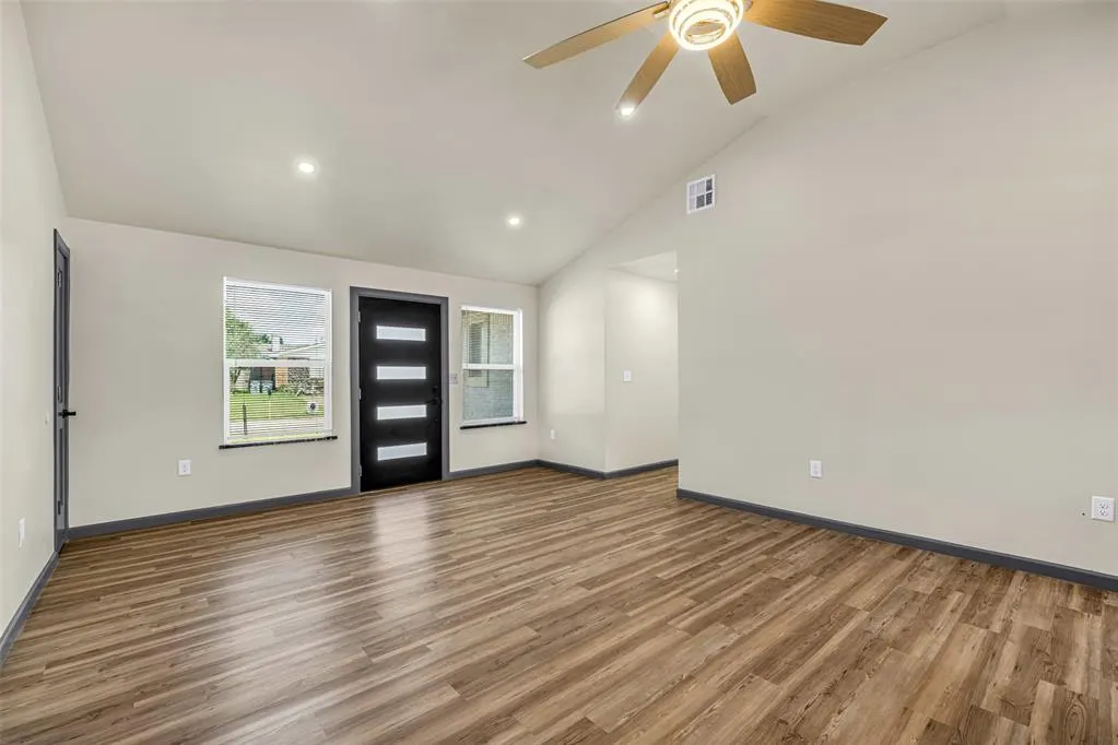 Photo 11 — 2304 NW 47th Street, Lawton, OK 73505