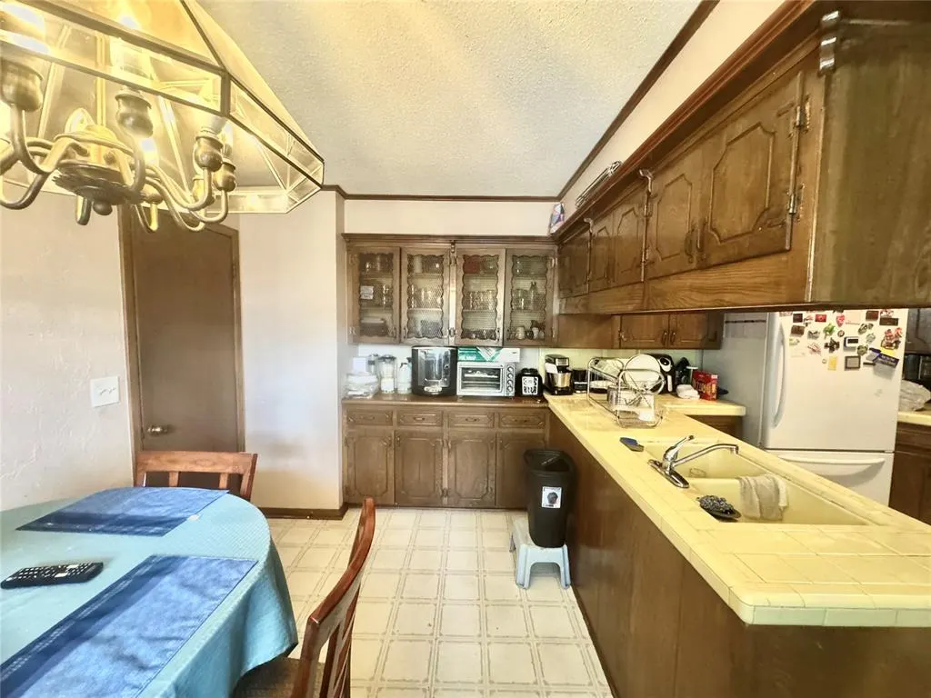 Photo 11 — 6312 N Grand Boulevard, Oklahoma City, OK 73112