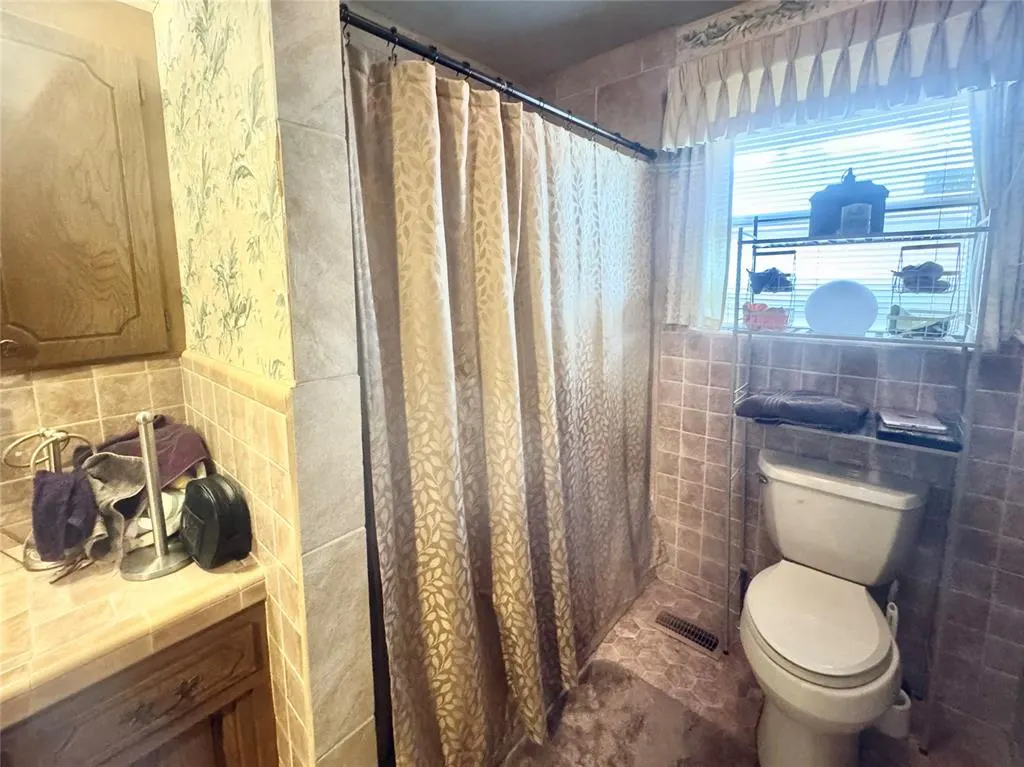 Photo 18 — 6312 N Grand Boulevard, Oklahoma City, OK 73112