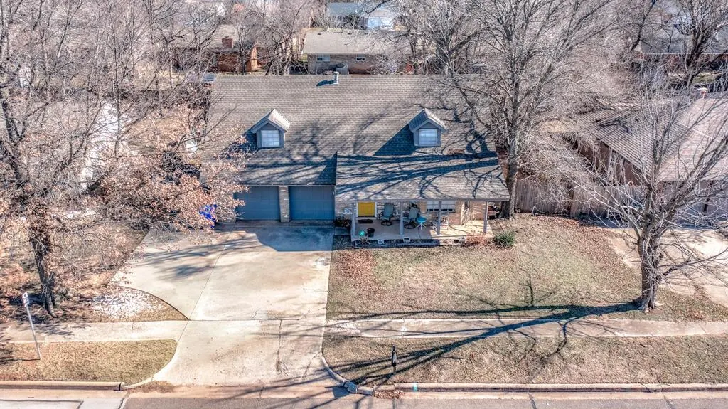 Photo 2 — 1515 Oakhurst Avenue, Norman, OK 73071