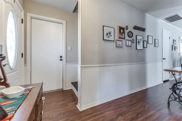 Photo 7 — 1515 Oakhurst Avenue, Norman, OK 73071