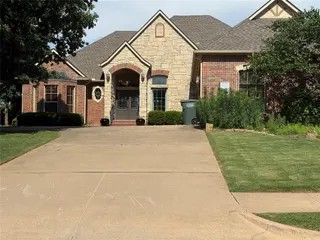 Sold home at 2406 Cheval Pointe Drive