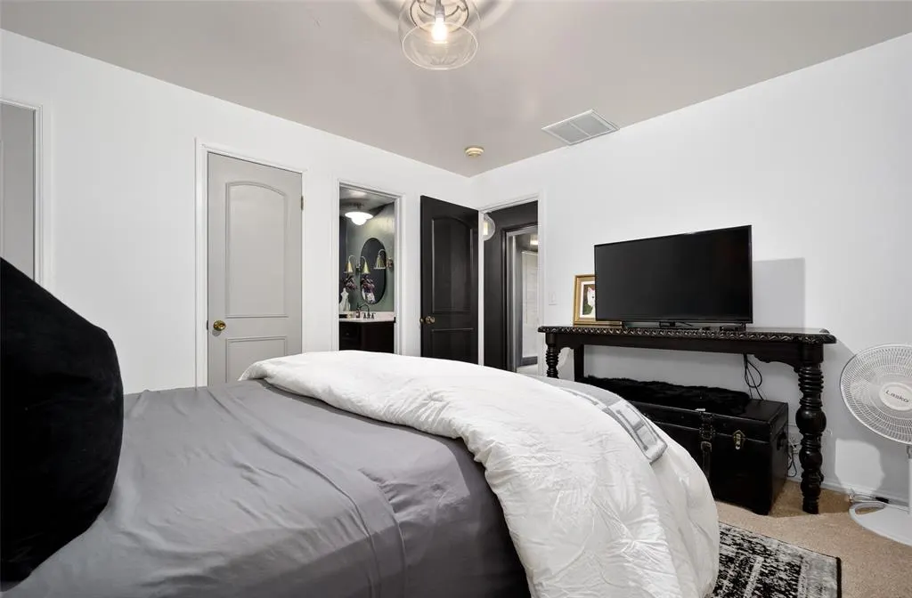 Photo 37 — 13216 Inverness Avenue, Oklahoma City, OK 73120