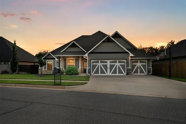 Photo 2 — 15609 Fountain Creek Lane, Edmond, OK 73013