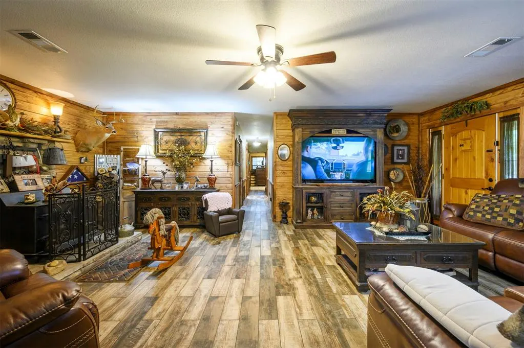 Photo 8 — 2352 Pollard Road, Haworth, OK 74740