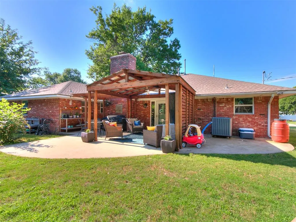 Photo 37 — 2627 Beaurue Street, Norman, OK 73069