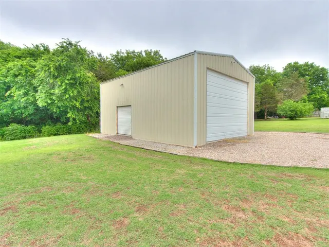 Photo 6 — 4221 Overland Circle, Noble, OK 73068