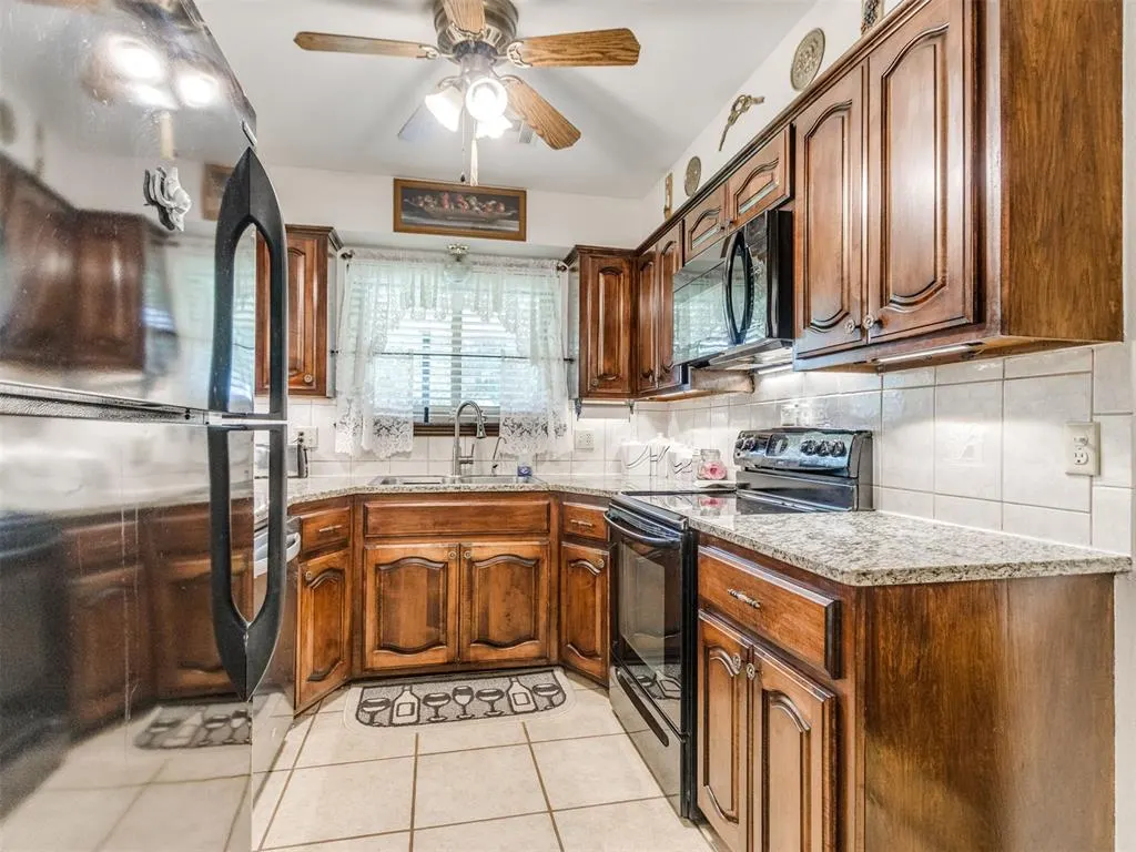 Photo 15 — 4221 Overland Circle, Noble, OK 73068