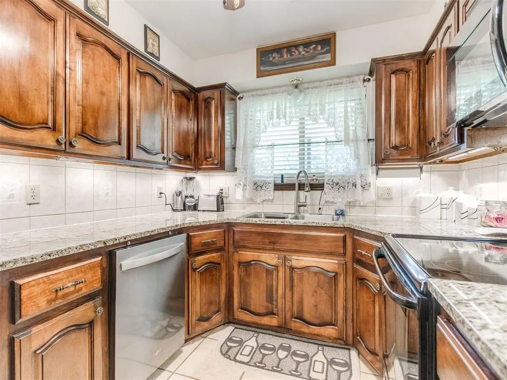 Photo 31 — 4221 Overland Circle, Noble, OK 73068