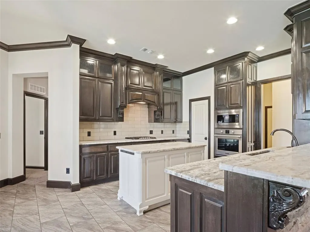 Photo 9 — 4300 SW 128th Court, Oklahoma City, OK 73173