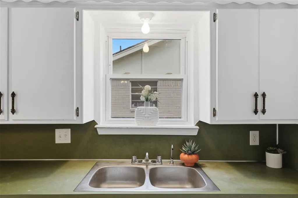 Photo 13 — 234 Orr Drive, Norman, OK 73071