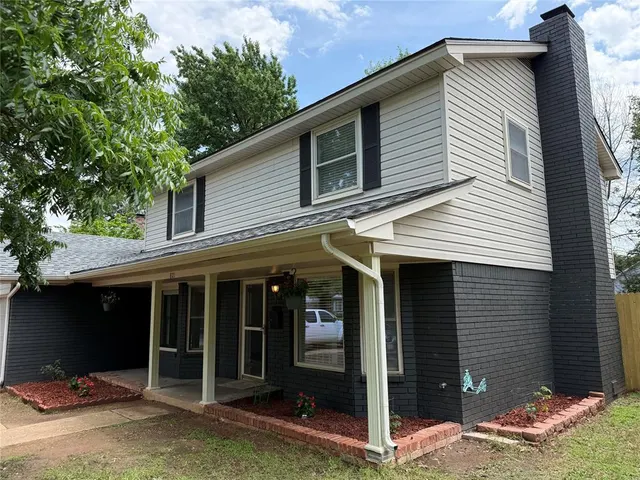 Photo 2 — 801 Nancy Lynn Terrace, Norman, OK 73069